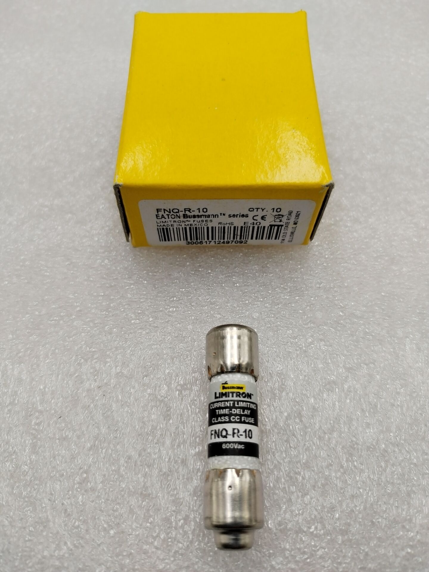 Eaton Bussmann series FNQ-R fuse 10A FNR-R-10 Class CC Non-indicating Ferrule end x ferrule end 12 s